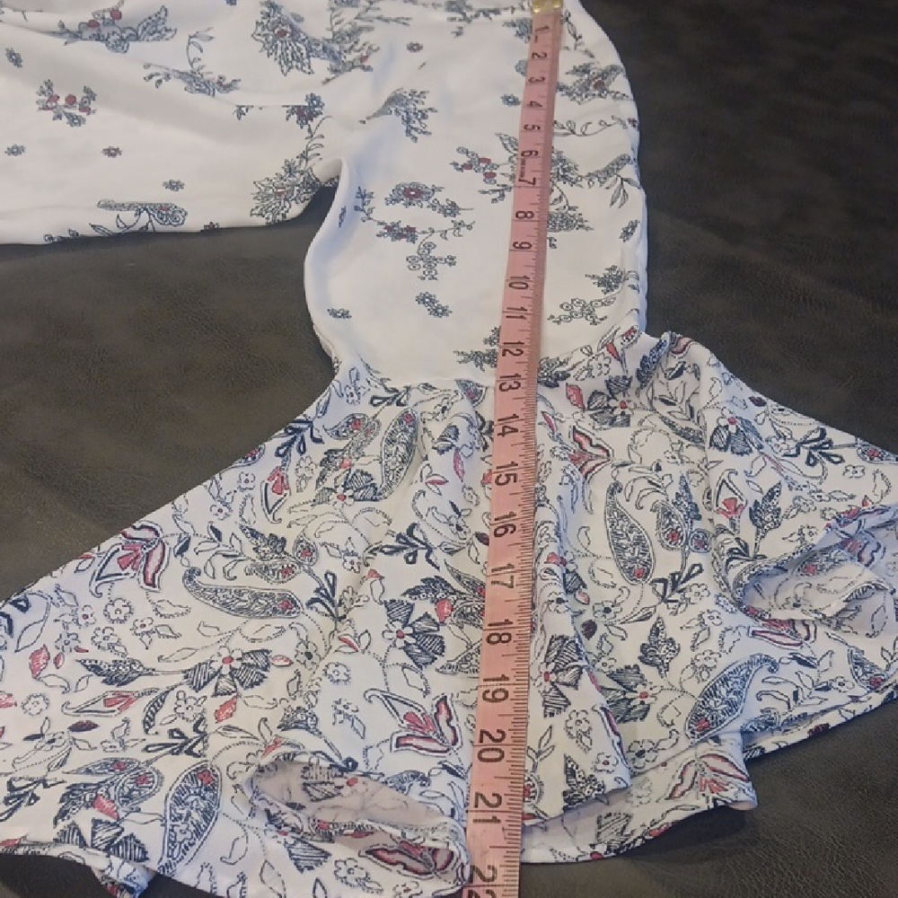 LC Lauren Conrad Floral Bell Sleeve Blouse - Picture 13 of 15